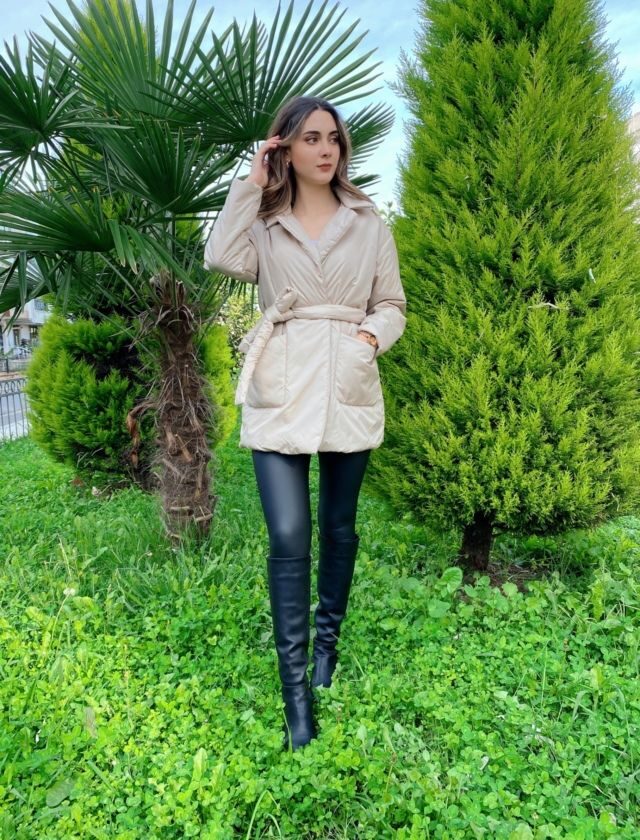 Bej Belden Bağlamalı Mont