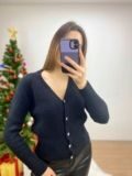 Siyah Taş Düğmeli Yumoş Hırka