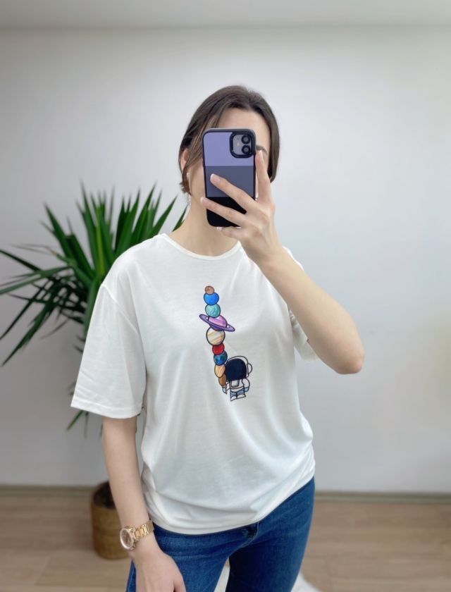 Gezegen Baskılı T-shirt
