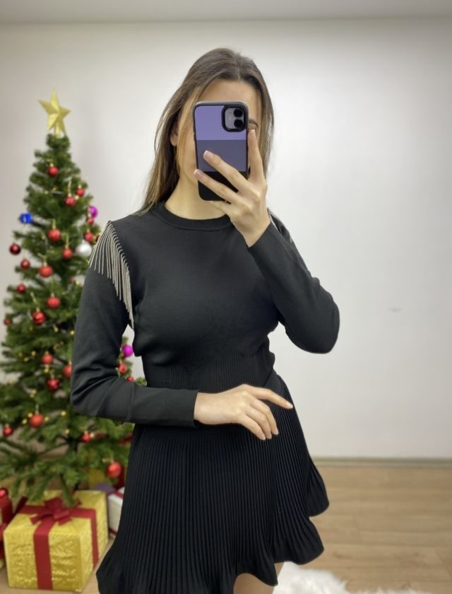 Siyah Zincirli Bluz