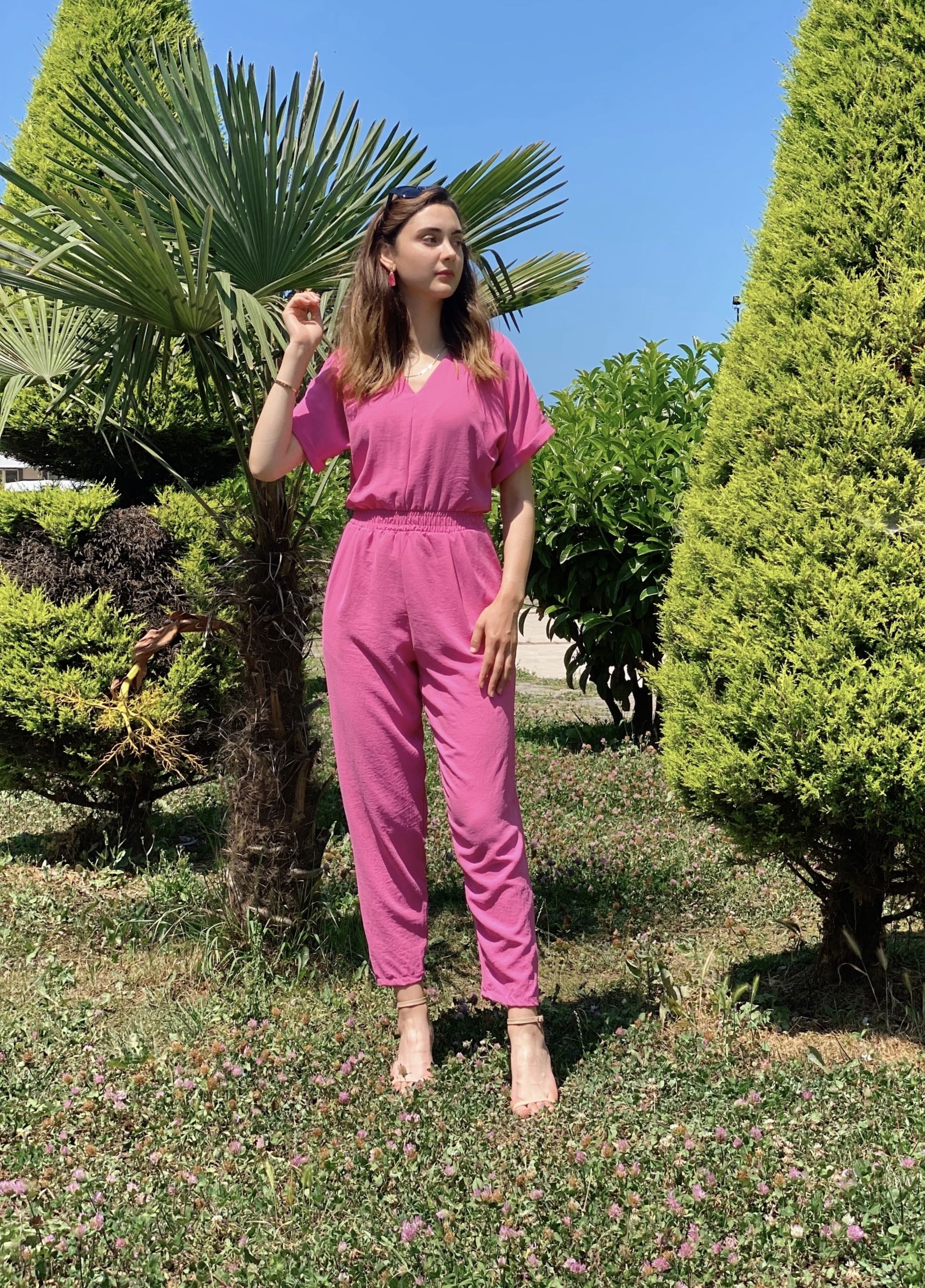 Pembe V Yaka Beli Lastikli Tulum - Görsel 3