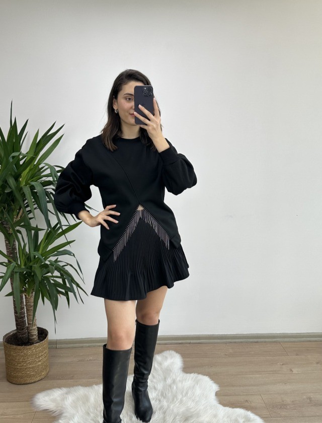 Siyah Zincir Detay Şardonlu Sweat