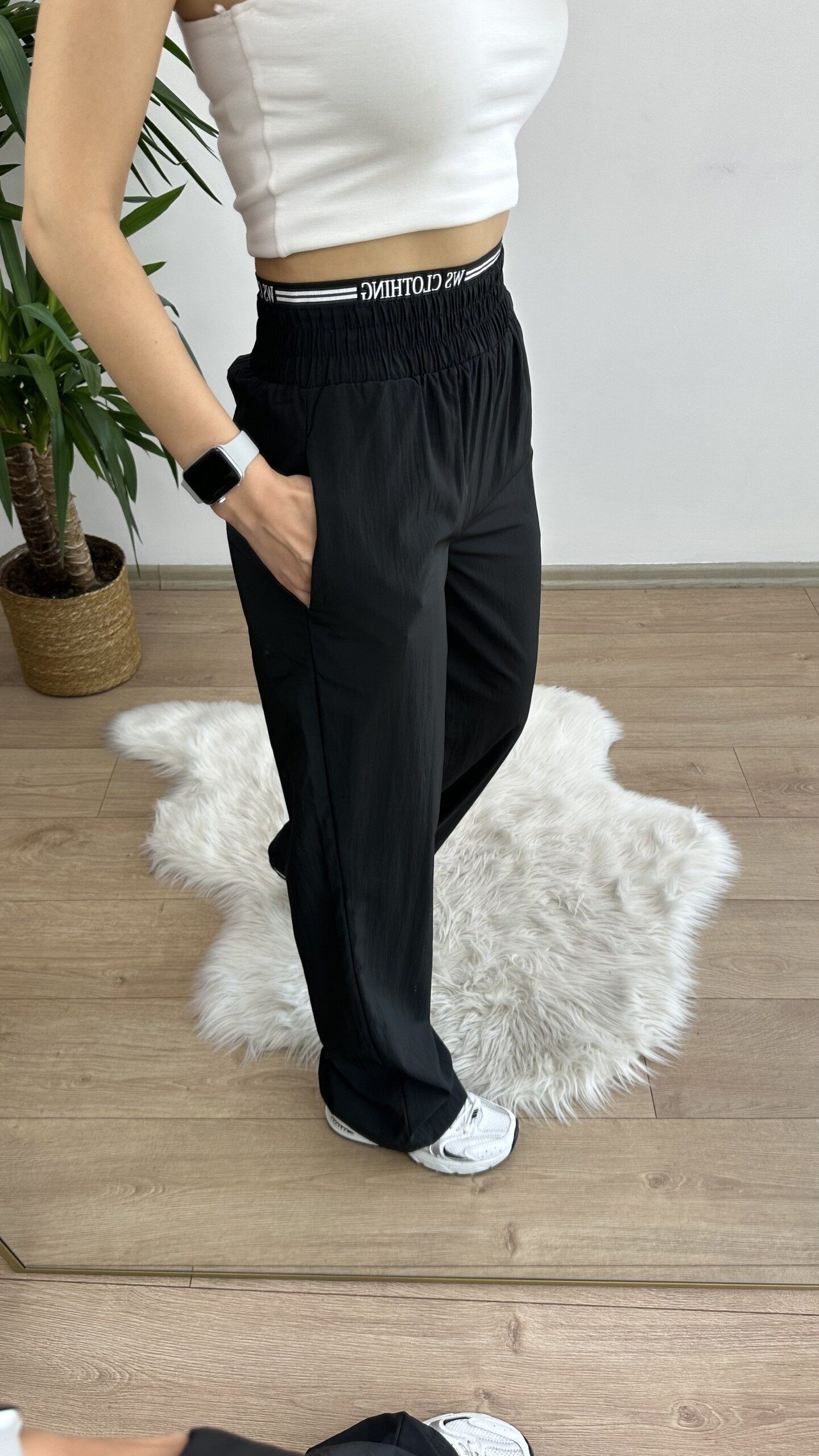 Siyah Bel Detay Paraşüt Pantolon - Görsel 2
