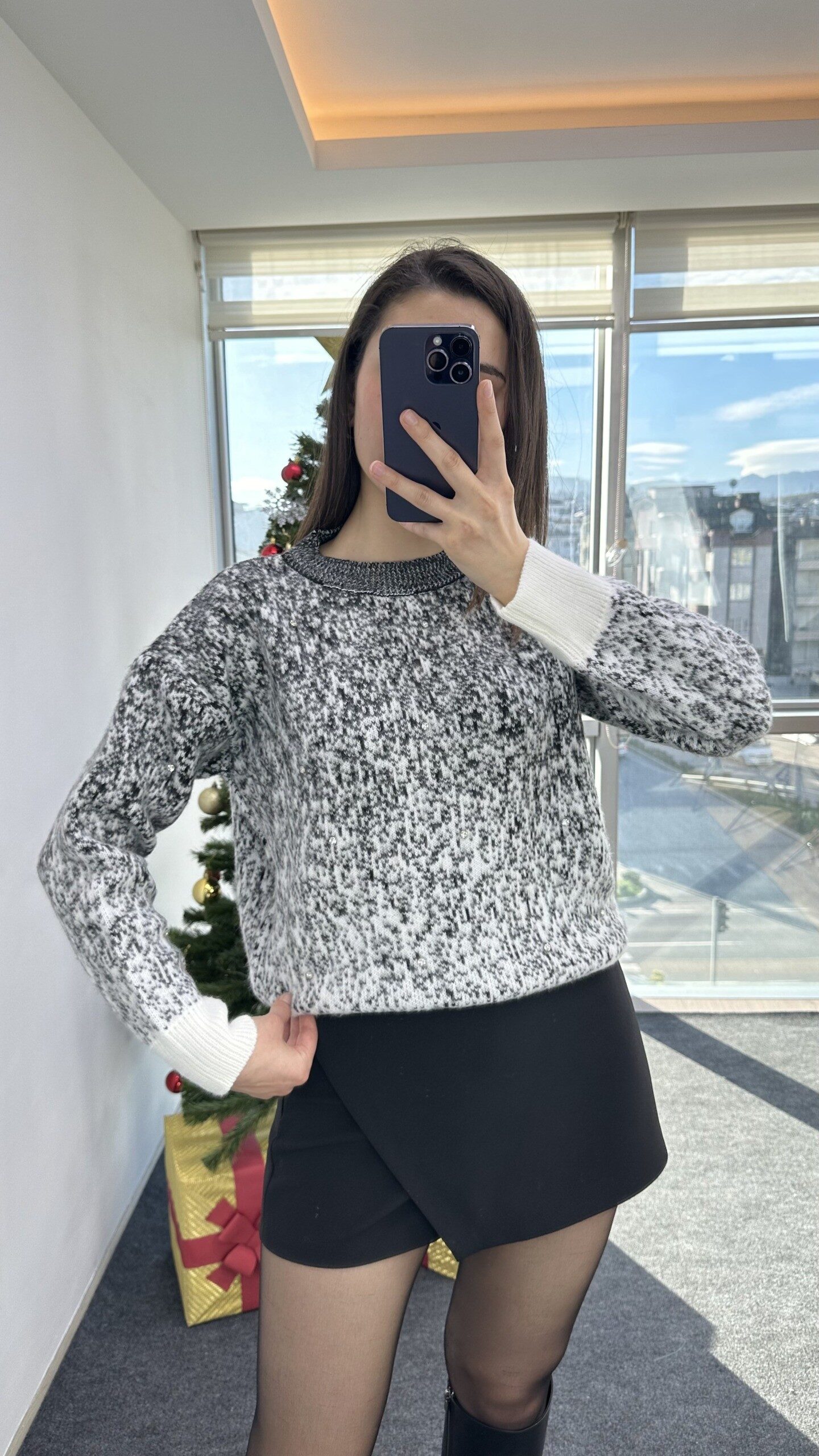 Kendinden Desenli Premium Taşlı Kazak