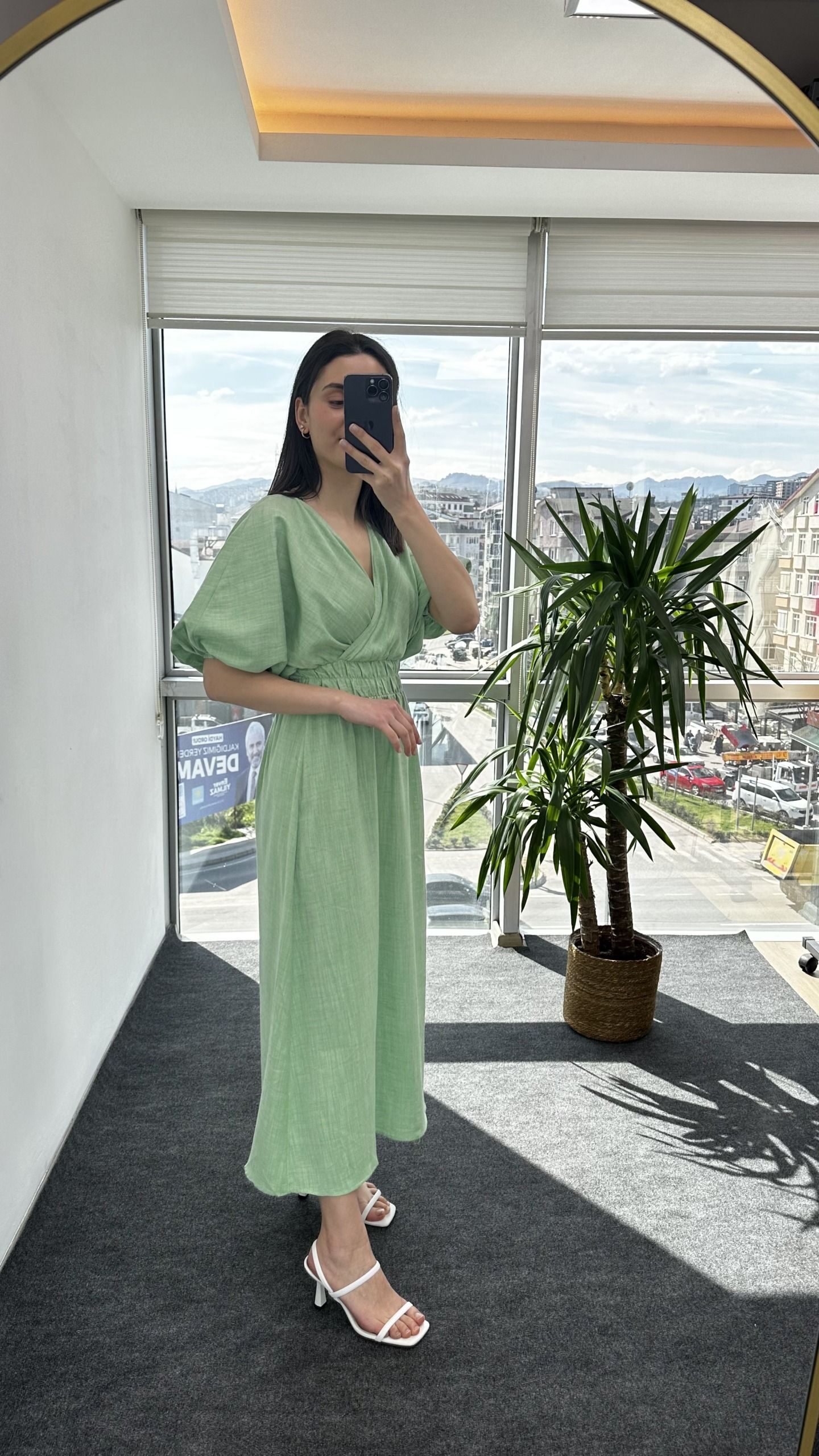Mint Yeşili Kruvaze Keten Elbise - Görsel 2